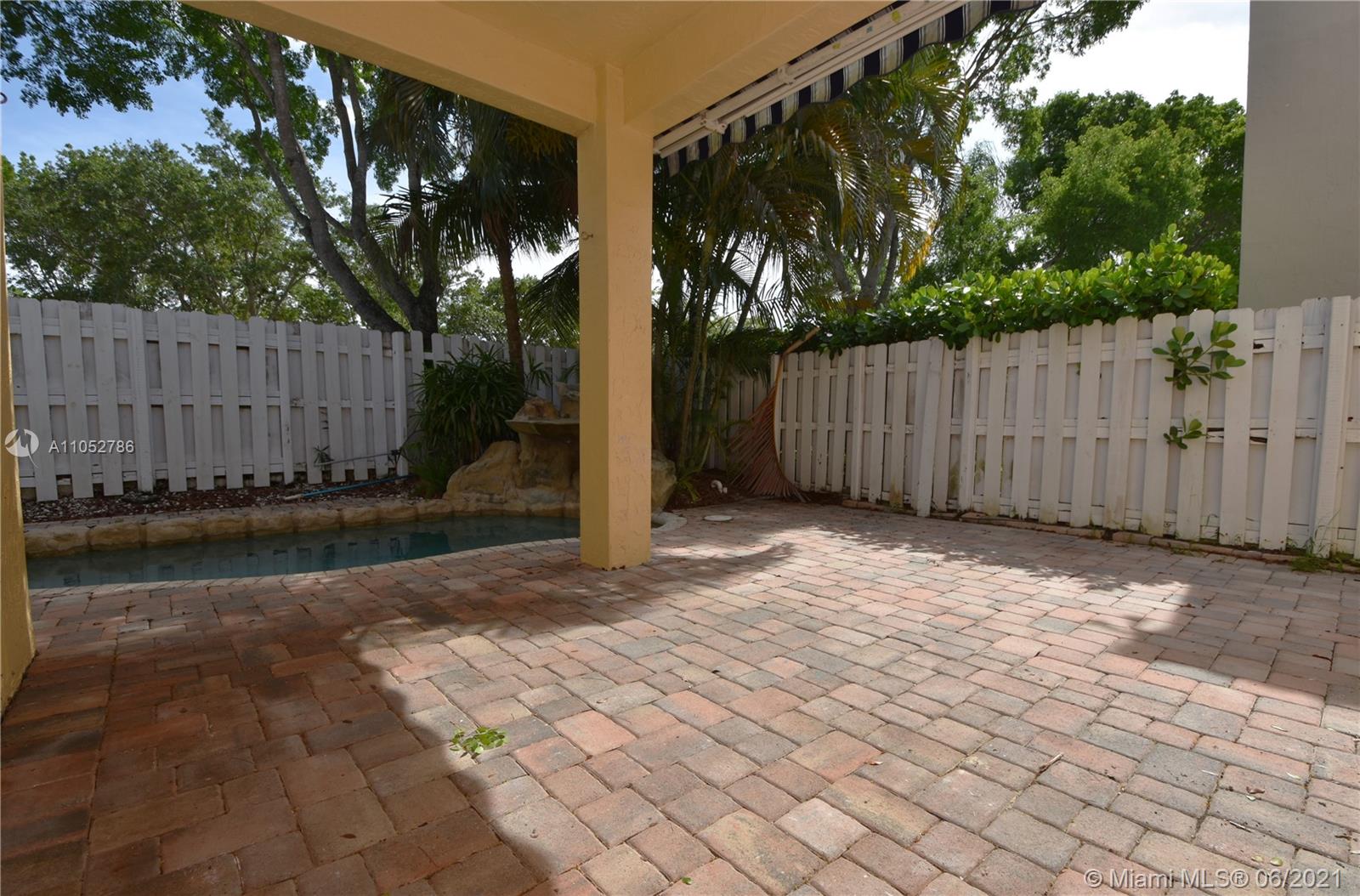 The Falls Weston, FL 33327 - Photo 50 of 58