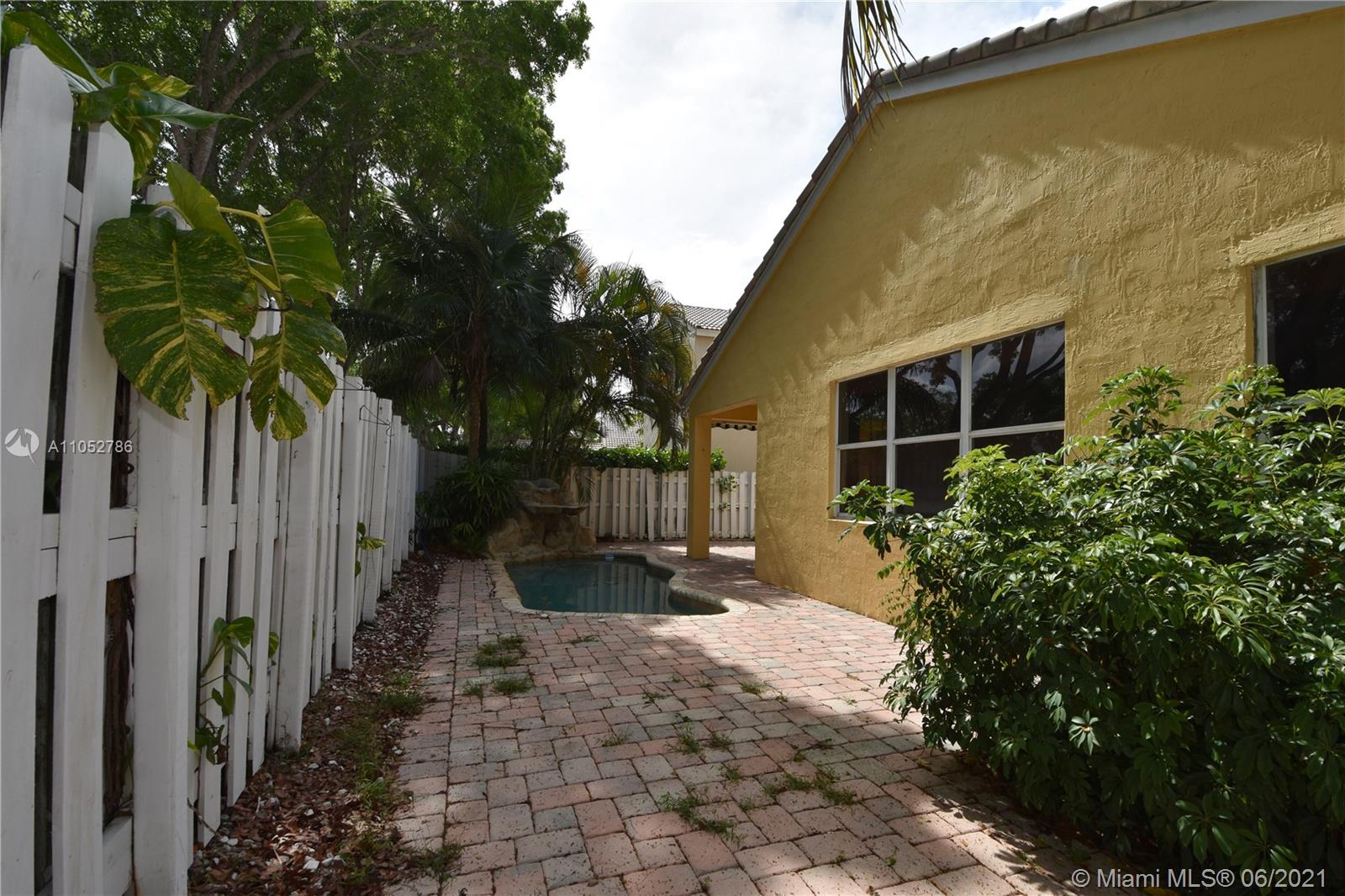 The Falls Weston, FL 33327 - Photo 52 of 58