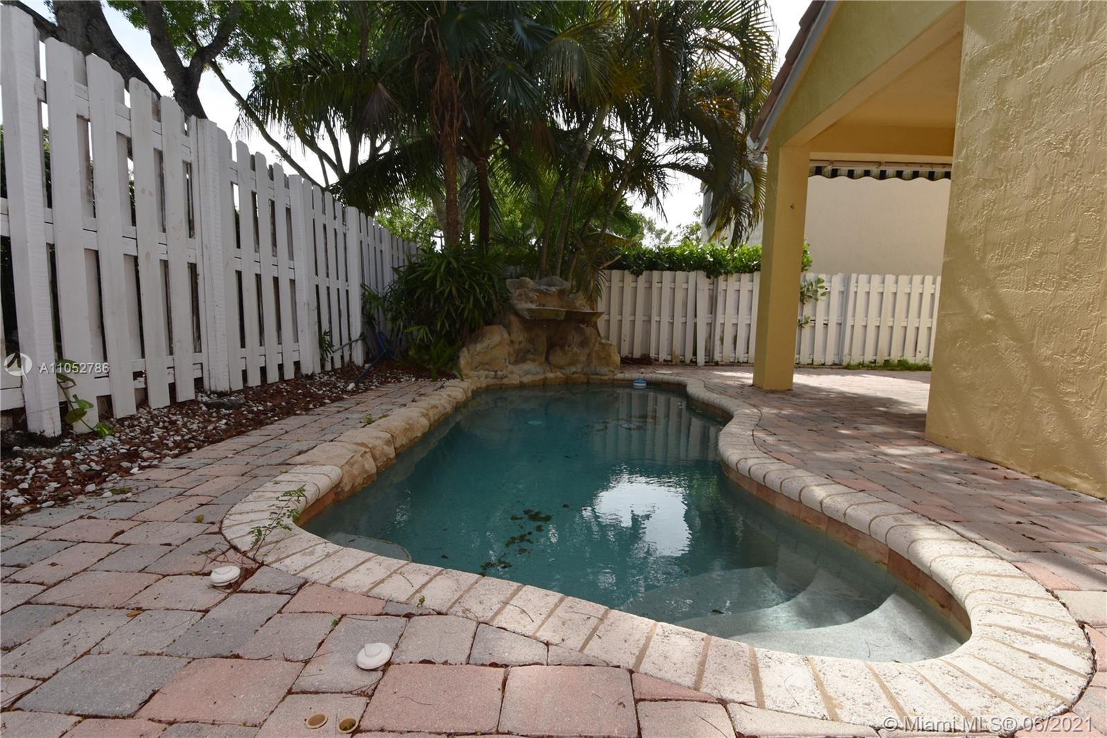 The Falls Weston, FL 33327 - Photo 53 of 58