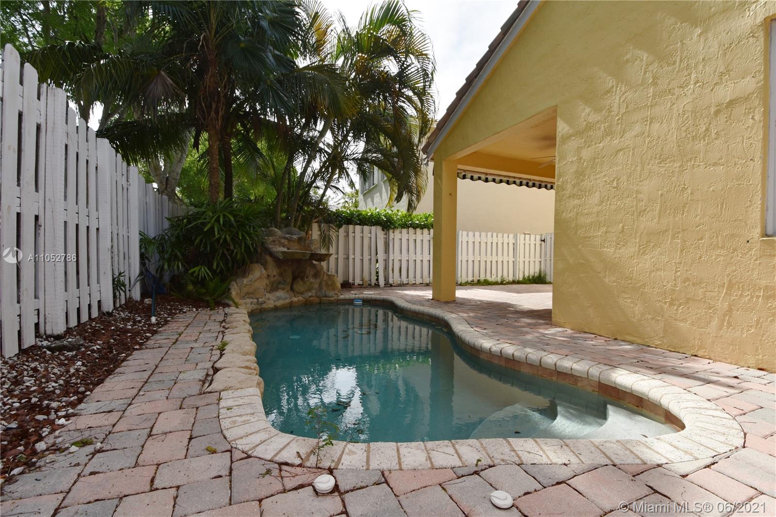 The Falls Weston, FL 33327 - Photo 54 of 58