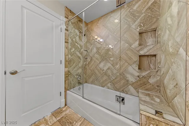 $4,250 | 144 East Robindale Road, Las Vegas, NV 89123