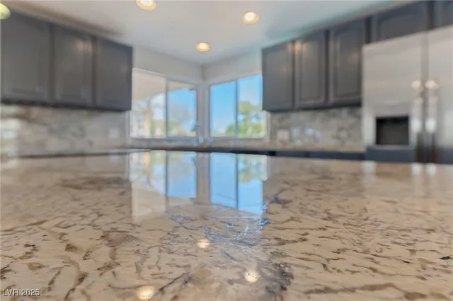 $4,250 | 144 East Robindale Road, Las Vegas, NV 89123