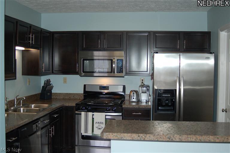 22481 Center Ridge Road, Unit 203 Rocky River, OH 44116 - Photo 9 of 21 Gallery Image 9
