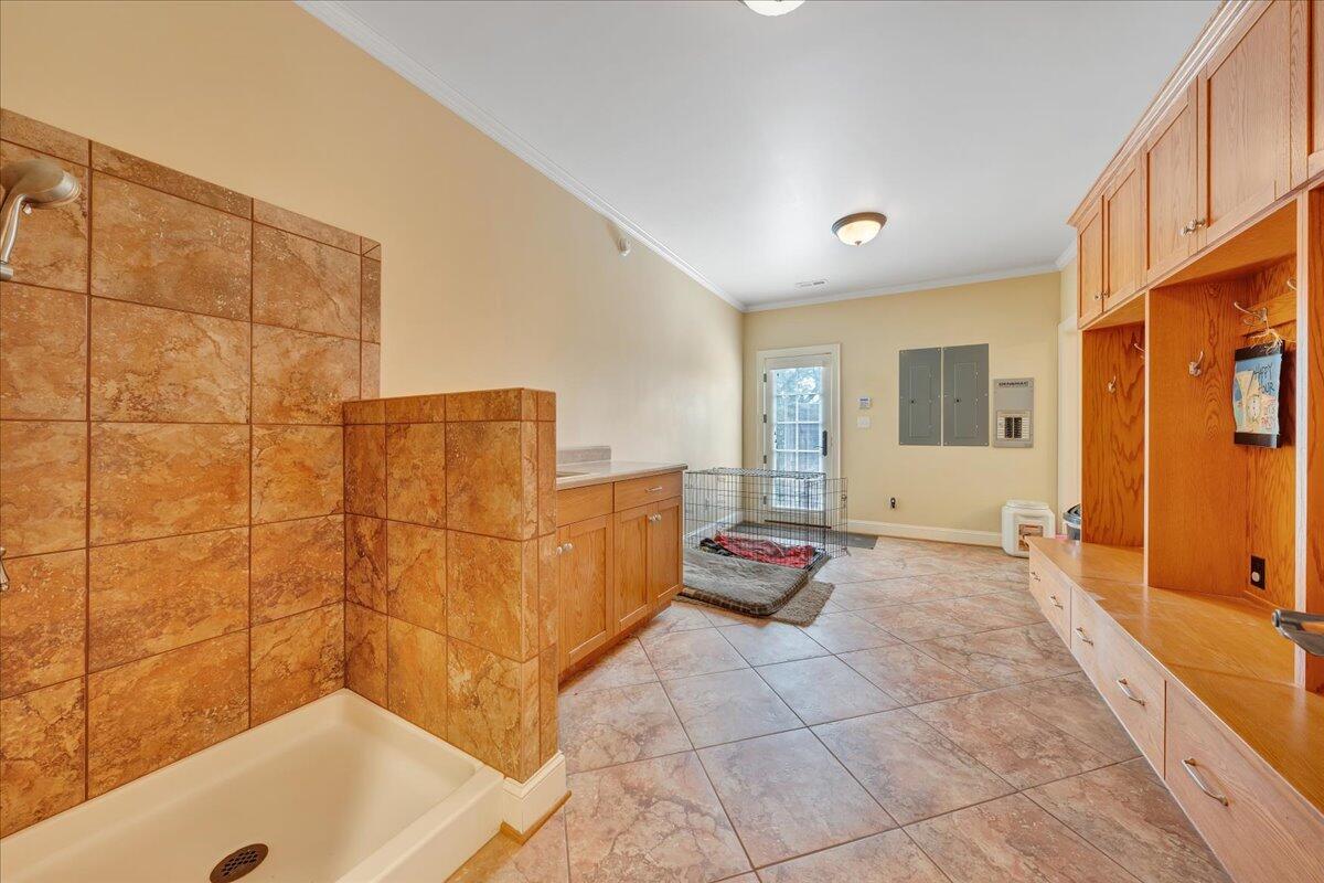 400 Quail Ridge Drive Fincastle, VA 24090 - Photo 56 of 113 a bathroom with a tub and shower
