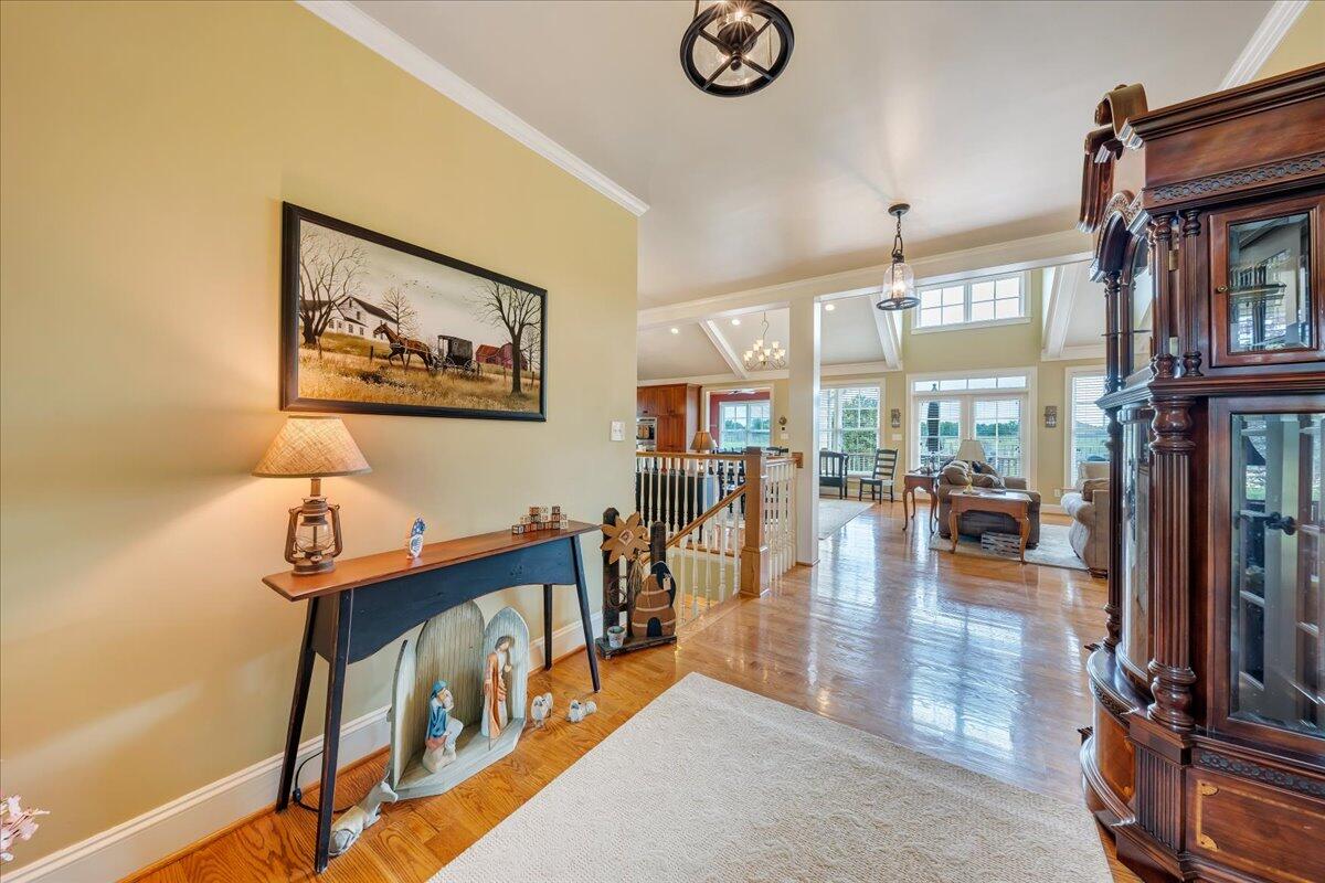 400 Quail Ridge Drive Fincastle, VA 24090 - Photo 8 of 113 018-MIB07210