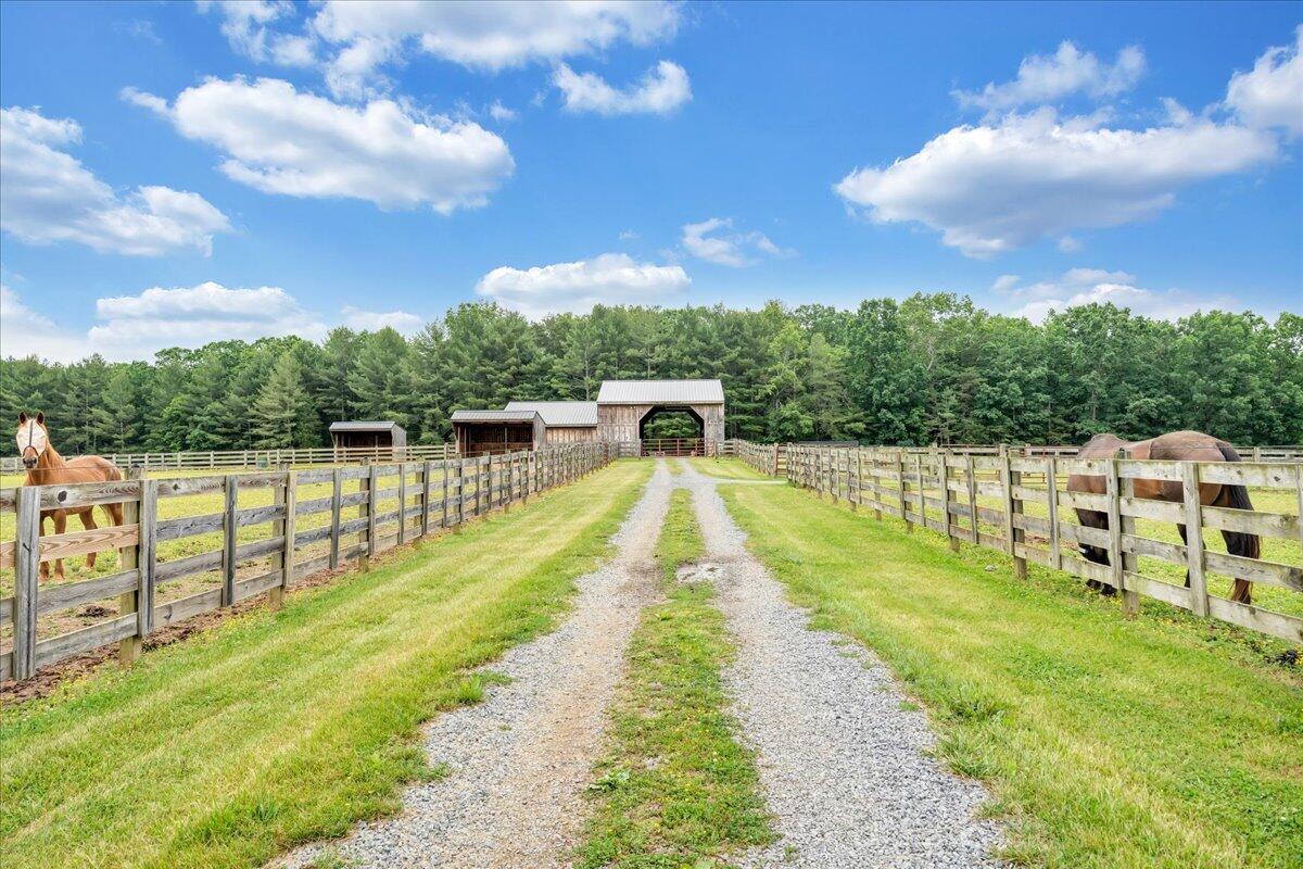 400 Quail Ridge Drive Fincastle, VA 24090 - Photo 88 of 113 090-MIB07432