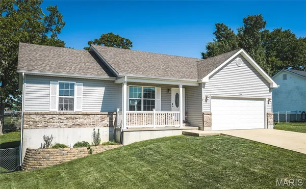 $299,000 | 243 Duffers Drive, St. Clair, MO 63077