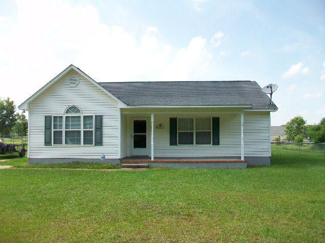 4435 Old Camden Road Rembert, SC 29128 - Photo 1 of 5