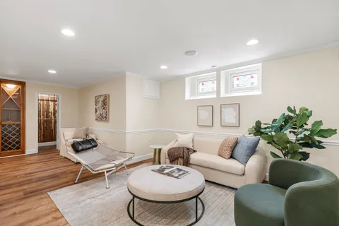 $1,995,000 | 607 Harvard Street, Houston, TX 77007