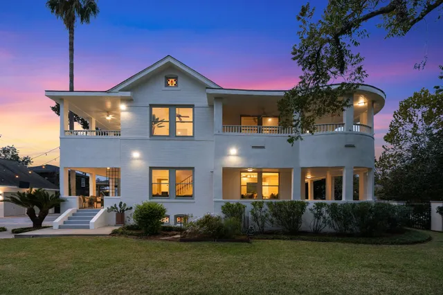 $1,995,000 | 607 Harvard Street, Houston, TX 77007