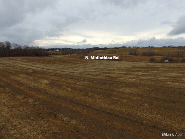 O Midlothian Road Hawthorn Woods, IL 60047 - Photo 9 of 12 a view of an ocean