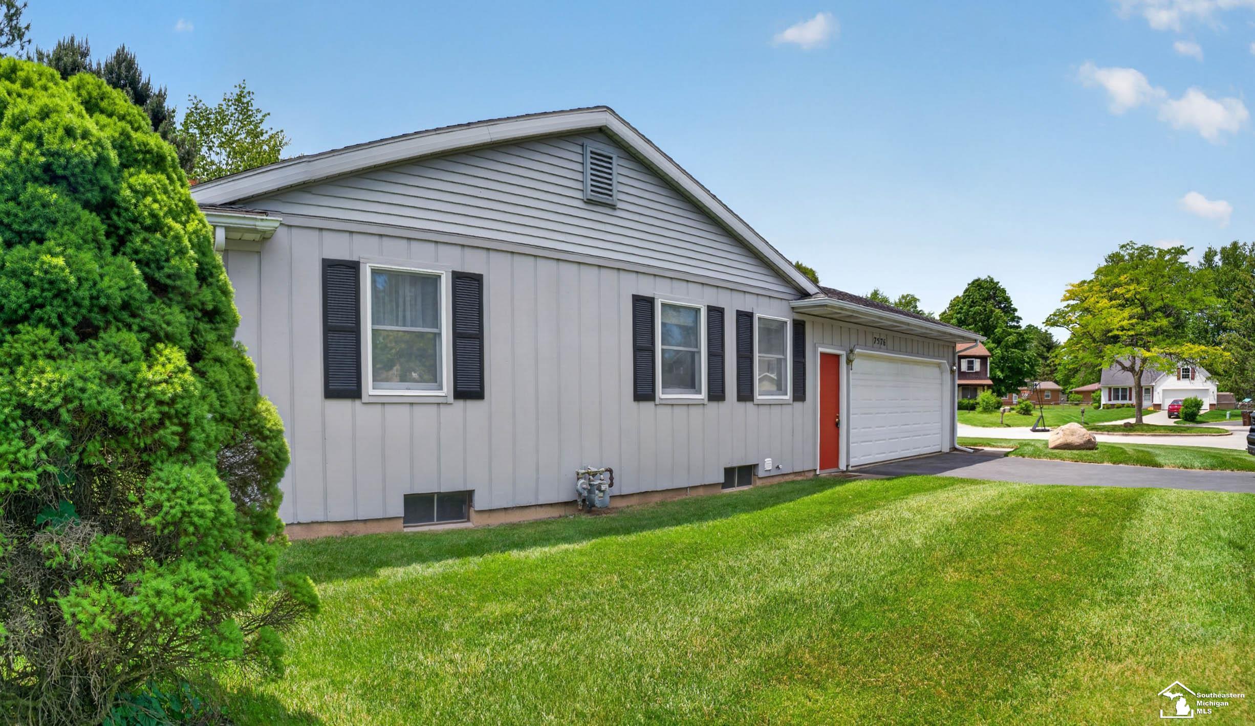 7576 Chapelview Court Temperance, MI 48182 - Photo 44 of 51