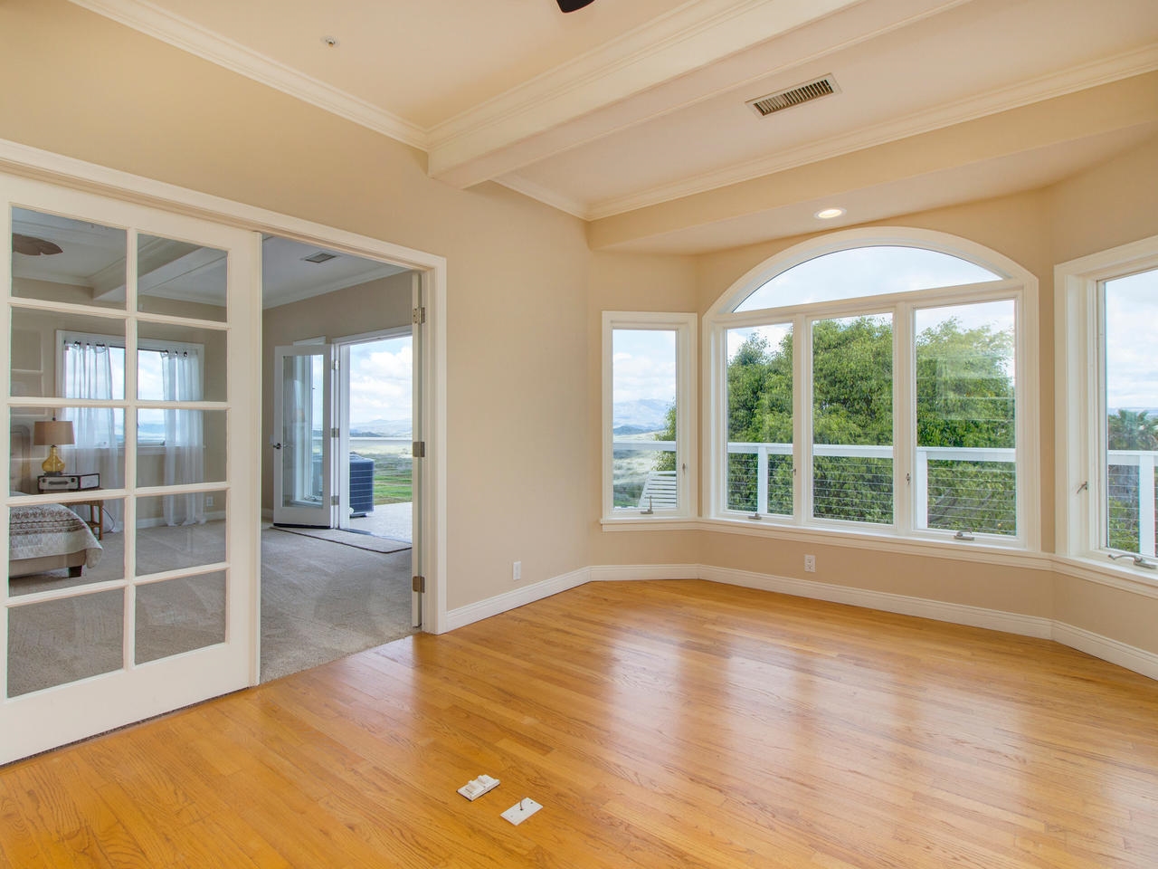 898 Burma Road Fallbrook, CA 92028 - Photo 19 of 25 Superb office/library next to the master bedroom.