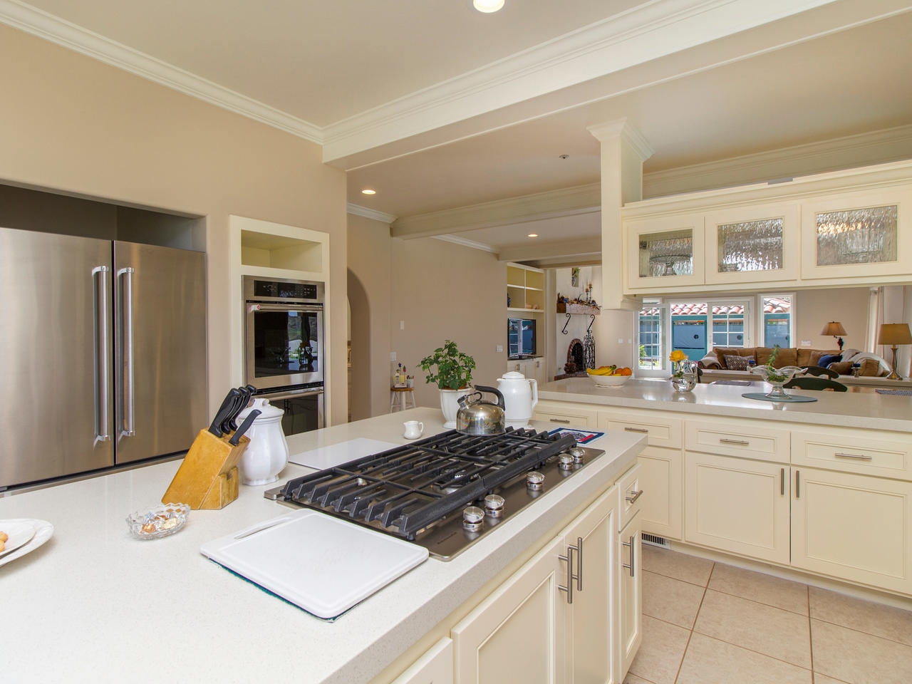 898 Burma Road Fallbrook, CA 92028 - Photo 10 of 25 Spacious kitchen with stainless steel appliances.