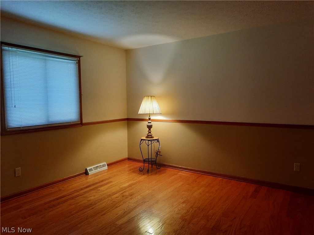 6001 Ravine Boulevard Cleveland, OH 44134 - Photo 17 of 32 Gallery Image 17