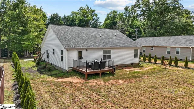 $330,000 | 204 North Randolph Avenue, Landrum, SC 29356