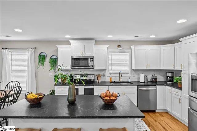 $330,000 | 204 North Randolph Avenue, Landrum, SC 29356