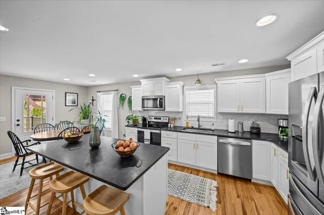 $330,000 | 204 North Randolph Avenue, Landrum, SC 29356