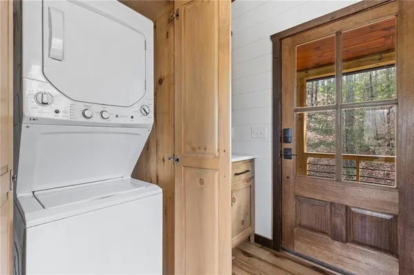 $439,900 | 193 Garren Cove Road, Morganton, GA 30560