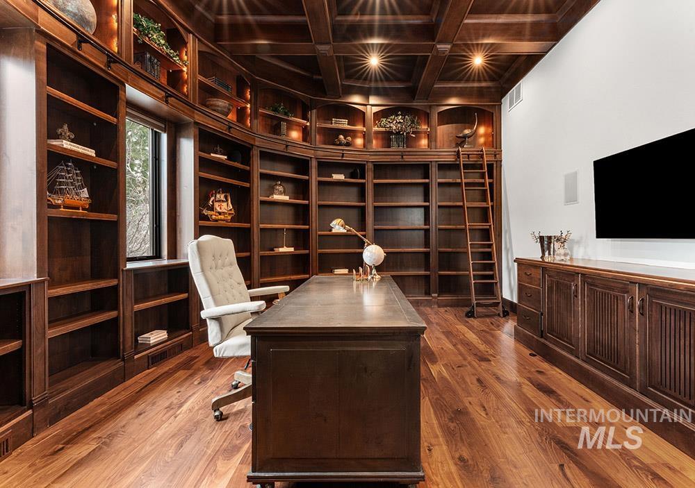 473 North Strata Via Way Boise, ID 83712 - Photo 16 of 38