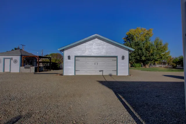 $999,500 | 16221 Gustafson Avenue, Patterson, CA 95363