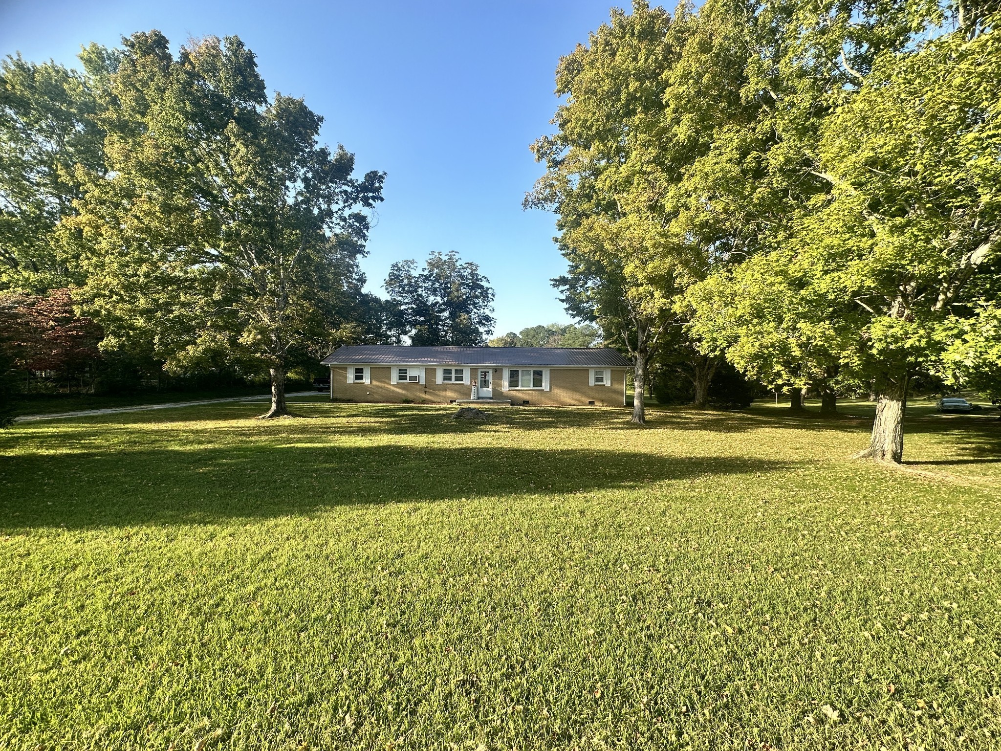 515 West Point Road Lawrenceburg, TN 38464 - Photo 1 of 23