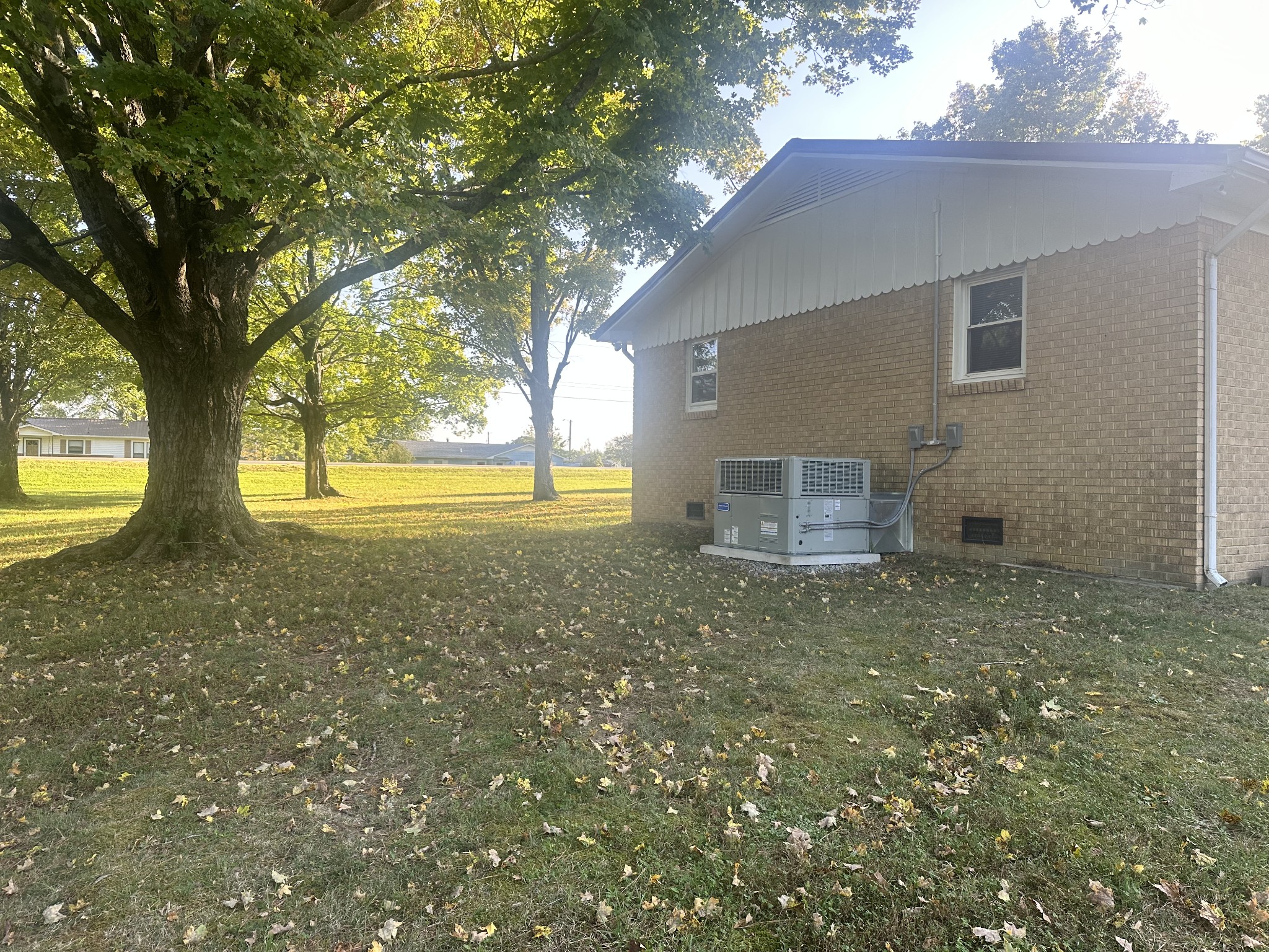 515 West Point Road Lawrenceburg, TN 38464 - Photo 13 of 23