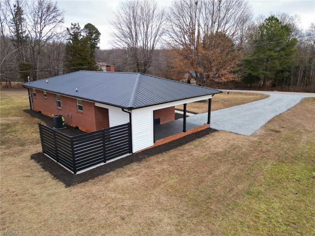 359 Cunningham Brick Yard Road Lexington, NC 27292 - Photo 5 of 20 Gallery Image 5