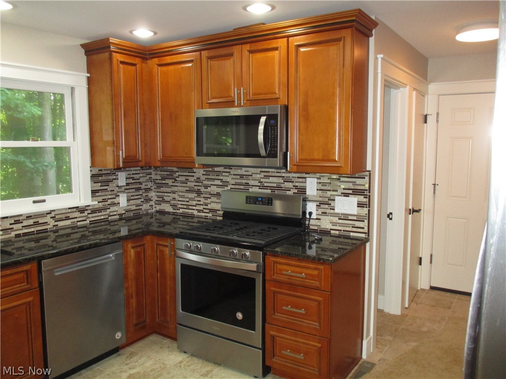 10520 Whitewood Road Brecksville, OH 44141 - Photo 10 of 27