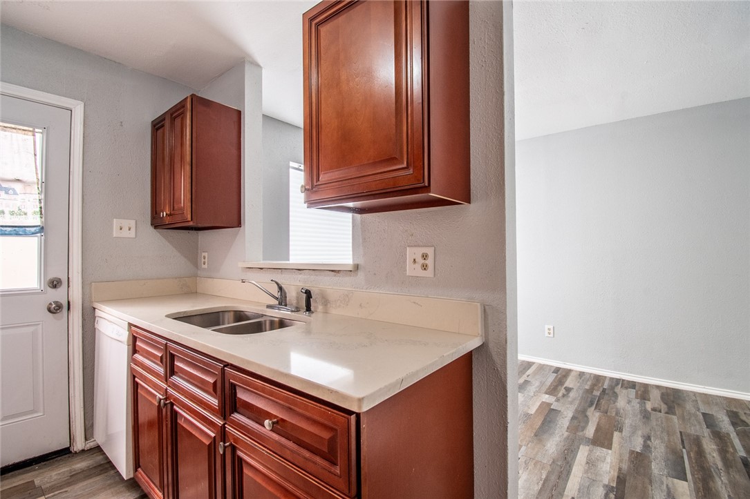 6702 Everhart Road Corpus Christi, TX 78413 - Photo 8 of 25