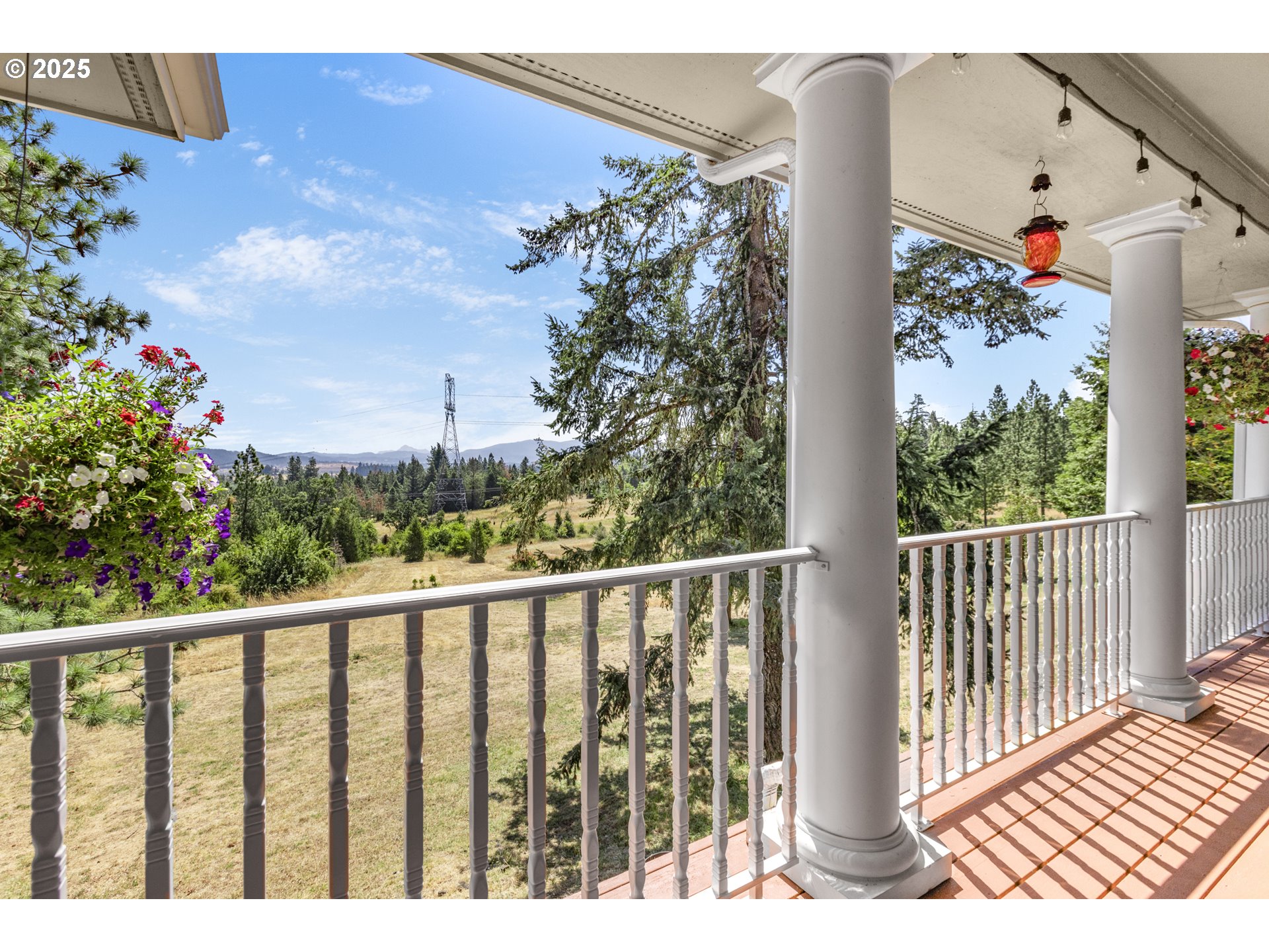 32810 Sisters Loop Eugene, OR 97405 - Photo 12 of 47