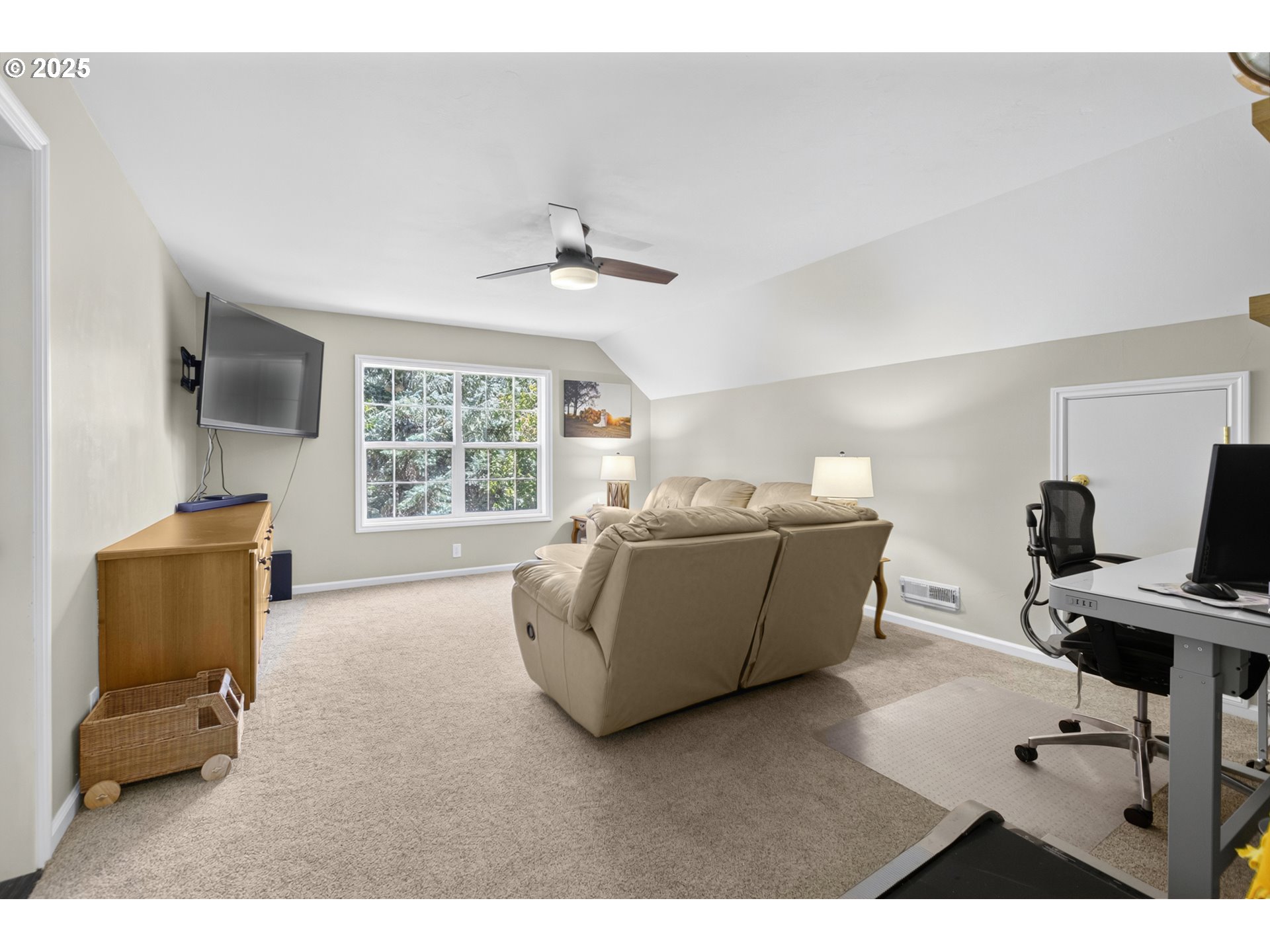 32810 Sisters Loop Eugene, OR 97405 - Photo 37 of 47