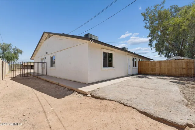 $1,650 | 2739 East Tamarisk Avenue, Unit 1, Phoenix, AZ 85040