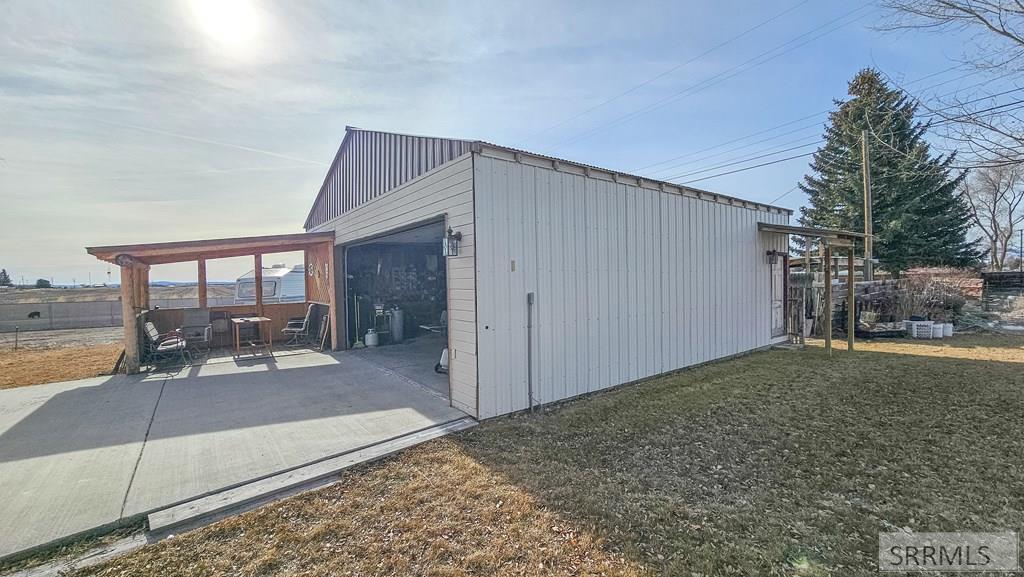 676 Decoria Avenue Arco, ID 83213 - Photo 10 of 32