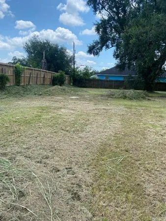 $299,000 | 1121 Theresa Street, Houston, TX 77051