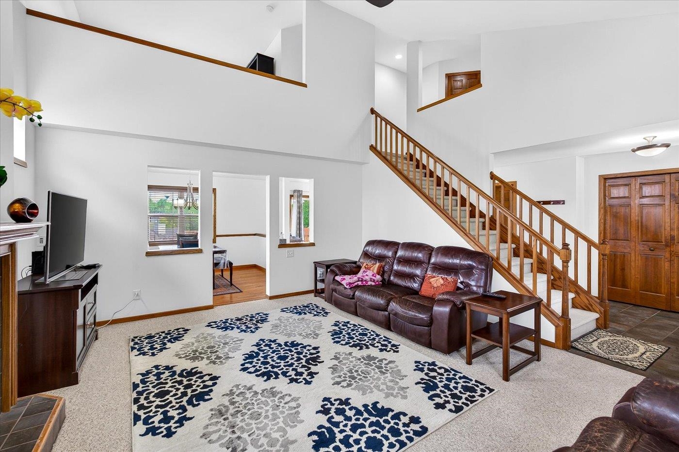 26 Yarrow Circle Madison, WI 53719 - Photo 5 of 70