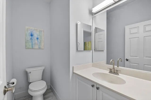 $4,700 | 1605 East Classical Boulevard, Delray Beach, FL 33445