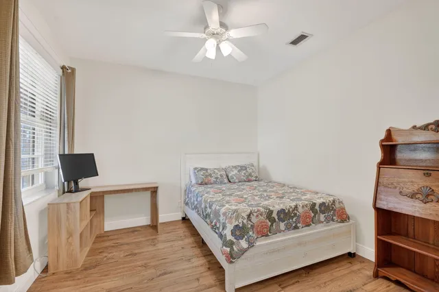 $4,700 | 1605 East Classical Boulevard, Delray Beach, FL 33445