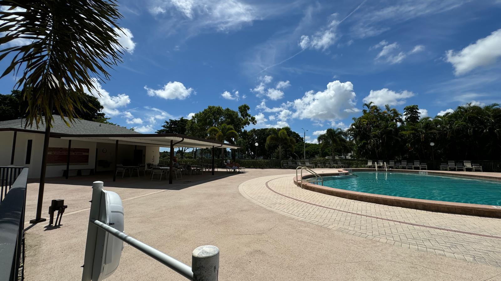 174 Mansfield F, Unit 174 Boca Raton, FL 33434 - Photo 22 of 30 POOL AREA