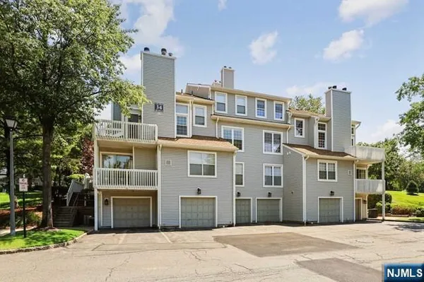 $4,200 | 3 Eagles Notch Drive, Englewood, NJ 07631