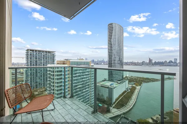 $1,395,000 | 1 Shore Lane, Unit 2207, Jersey City, NJ 07310