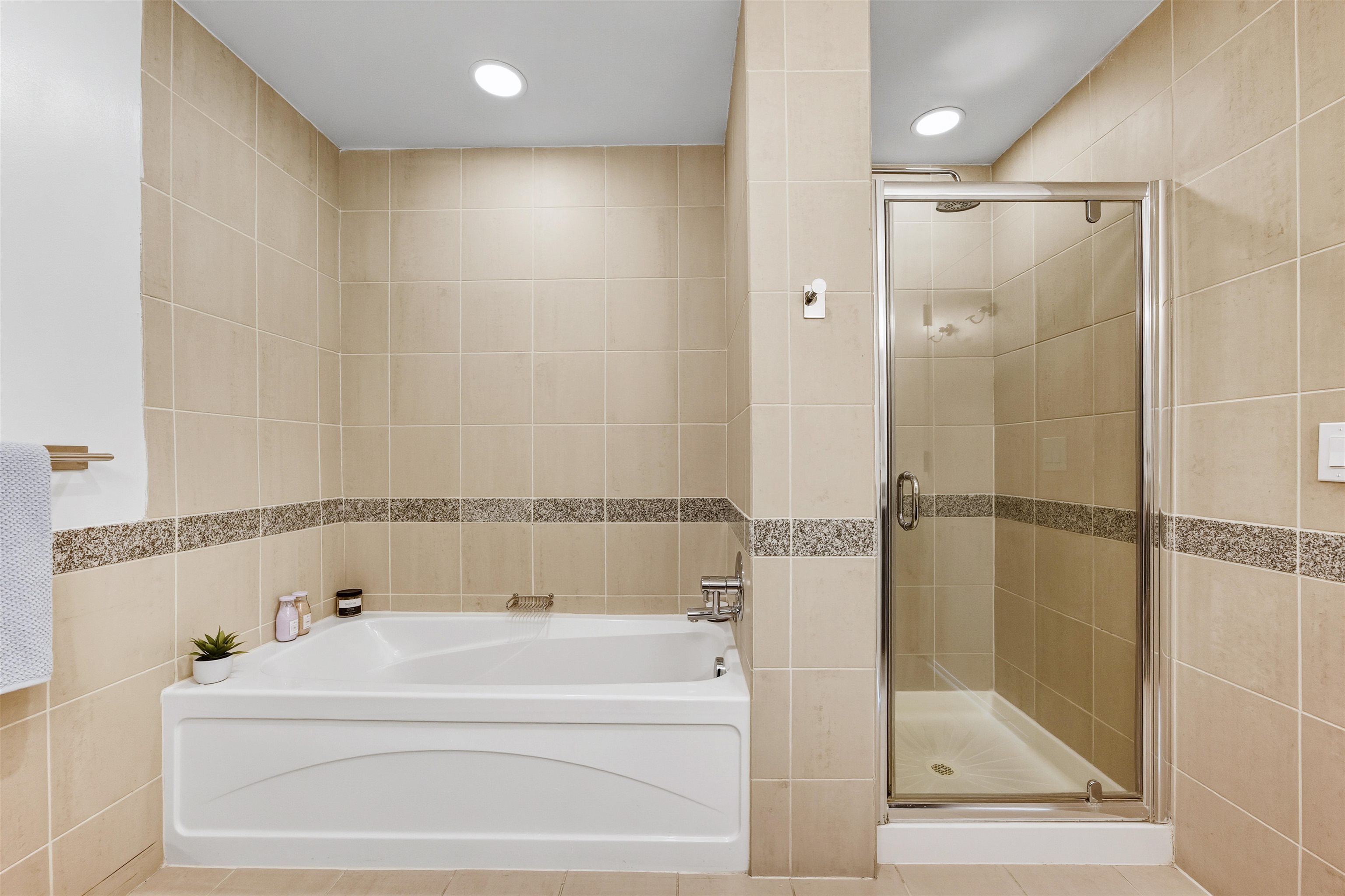 1 Shore Lane, Unit 2207 Jersey City, NJ 07310 - Photo 13 of 25