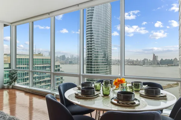 $1,395,000 | 1 Shore Lane, Unit 2207, Jersey City, NJ 07310