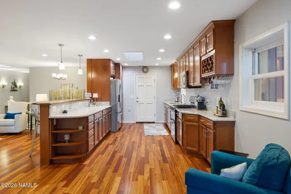 $1,075,000 | 3290 South Gillenwater Drive, Flagstaff, AZ 86005