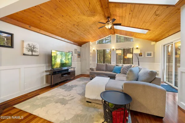 $1,075,000 | 3290 South Gillenwater Drive, Flagstaff, AZ 86005