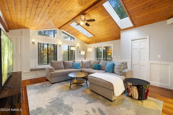 $1,075,000 | 3290 South Gillenwater Drive, Flagstaff, AZ 86005