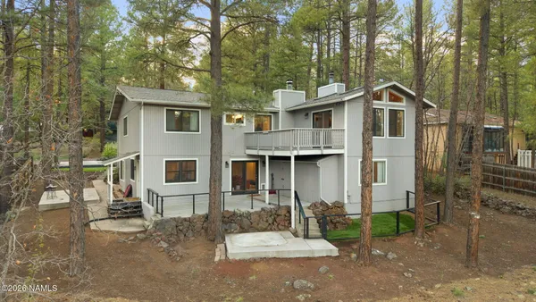 $1,075,000 | 3290 South Gillenwater Drive, Flagstaff, AZ 86005