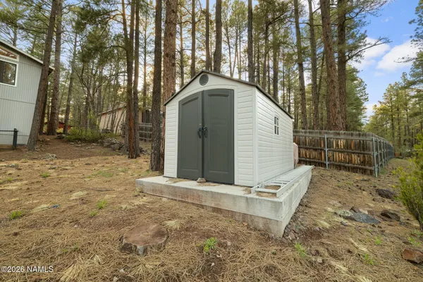 $1,075,000 | 3290 South Gillenwater Drive, Flagstaff, AZ 86005