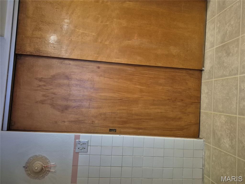 1530 Johnson Road Granite City, IL 62040 - Photo 17 of 49