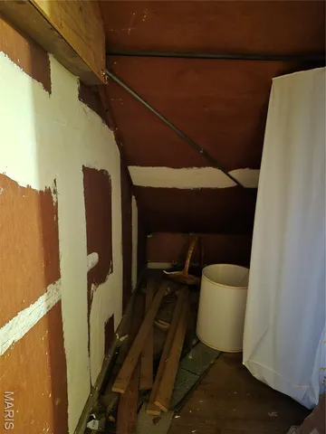 $105,000 | 1530 Johnson Road, Granite City, IL 62040